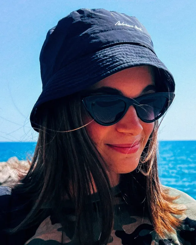 (ESSENTIAL) UNISEX BENNER REVERSIBLE BUCKET HAT aaa301u(BLACK) sold by Andersson Bell