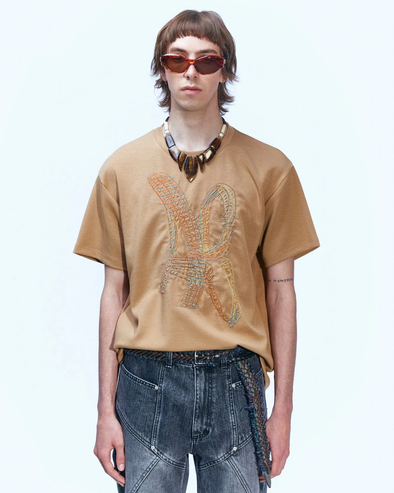 (ESSENTIAL) UNISEX NEW AB LOGO EMBROIDERY T-SHIRTS atb903u(BEIGE) sold by Andersson Bell