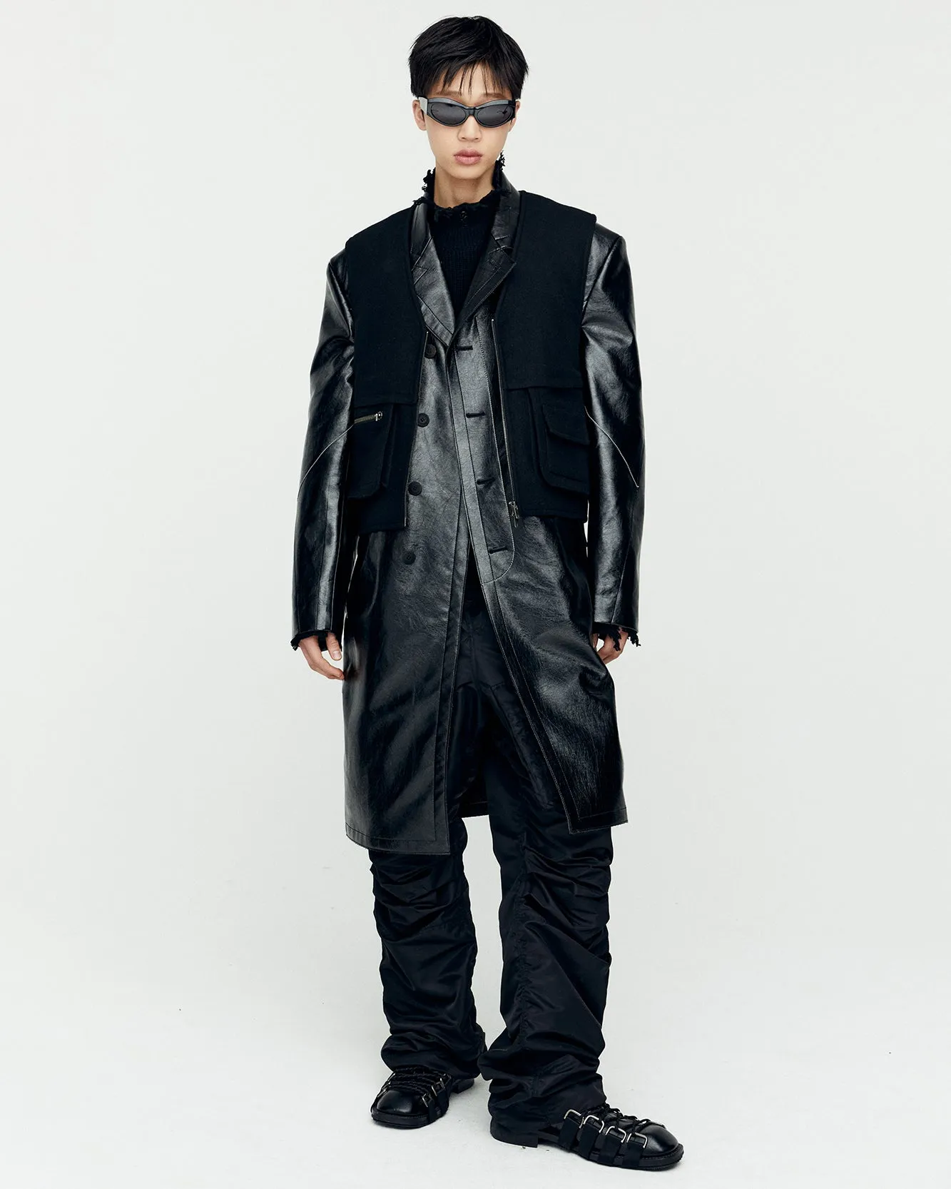 WOOL V-NECK ZIP-UP VEST atb1047m(BLACK) sold by Andersson Bell product image thumbnail 5
