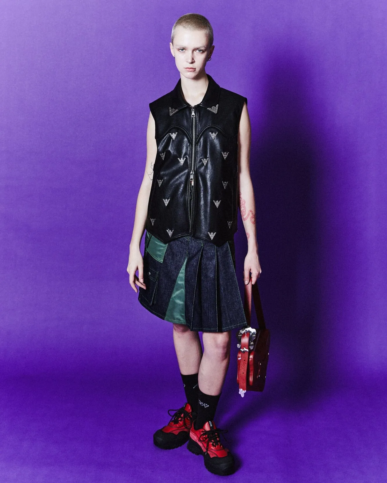 UNISEX METALIC FAUX-LEATHER VEST awa596u(BLACK) sold by Andersson Bell