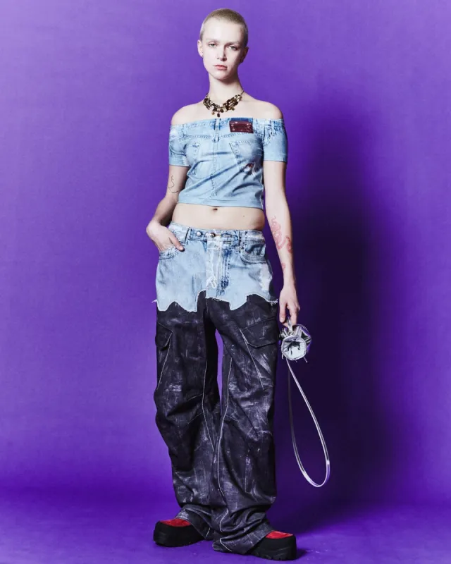 (ESSENTIAL)(WOMEN) ZELDA OFF-SHOULDER DENIM PRINTED T-SHIRT atb1114w(DENIM BLUE) made by Andersson Bell