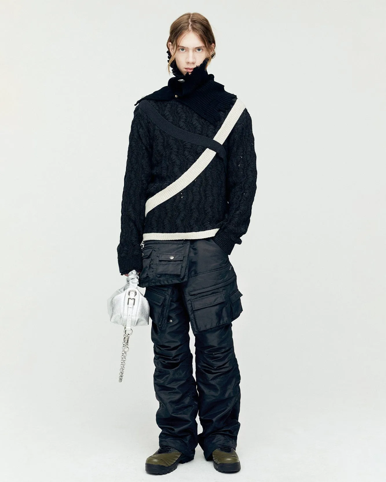 POCKET BAG CARGO PANTS apa744m(BLACK) sold by Andersson Bell product image thumbnail 5