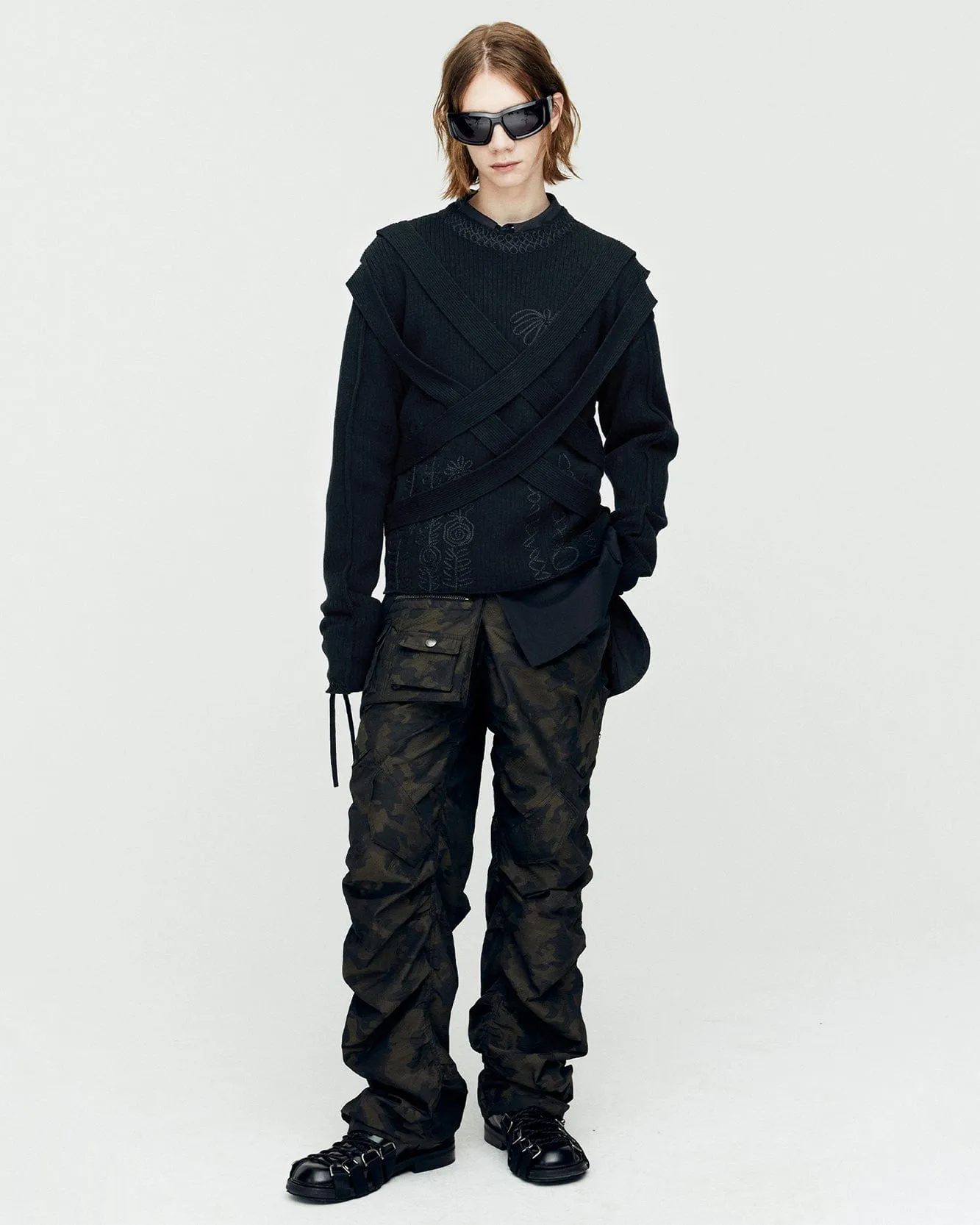 HARNESS CREW-NECK SWEATER atb1152m(BLACK) sold by Andersson Bell