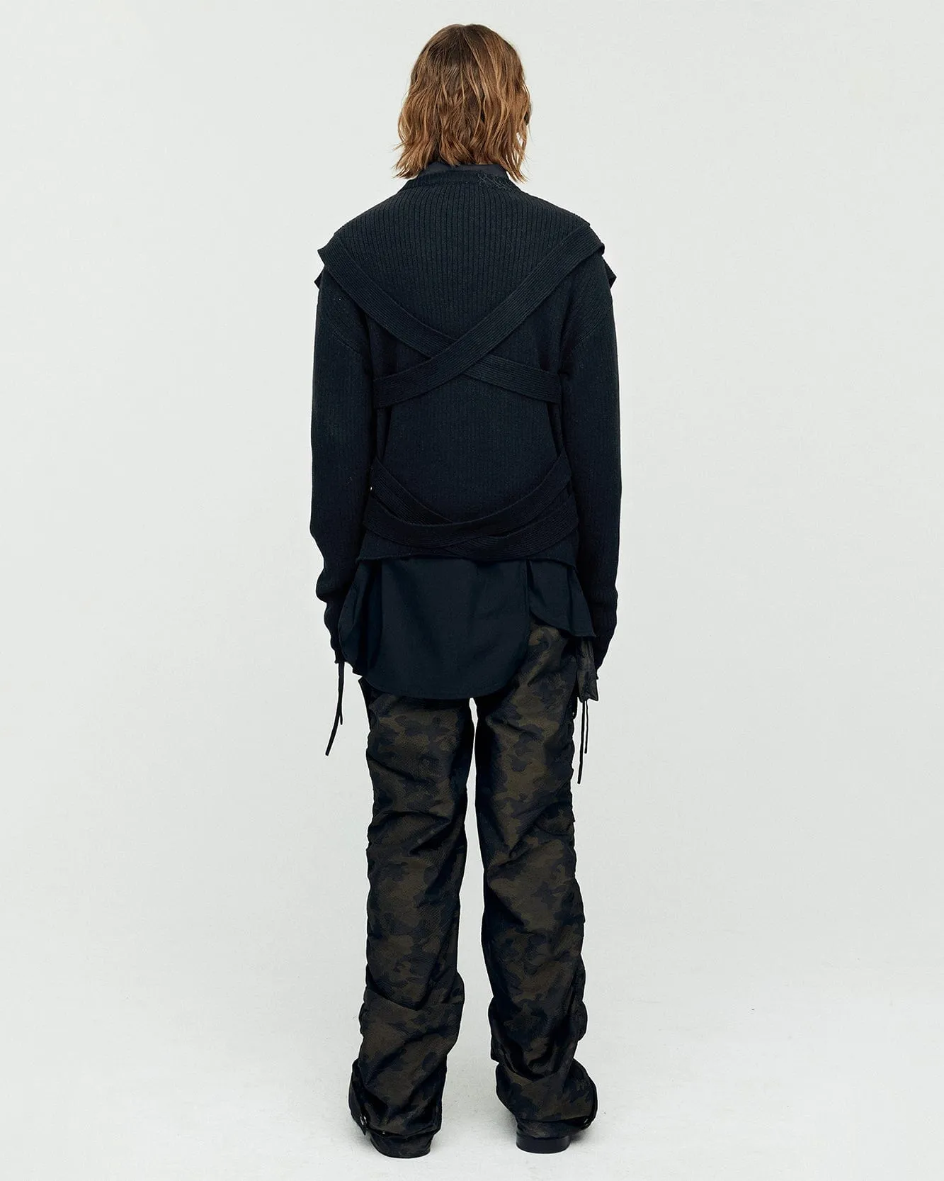 HARNESS CREW-NECK SWEATER atb1152m(BLACK) sold by Andersson Bell product image thumbnail 5