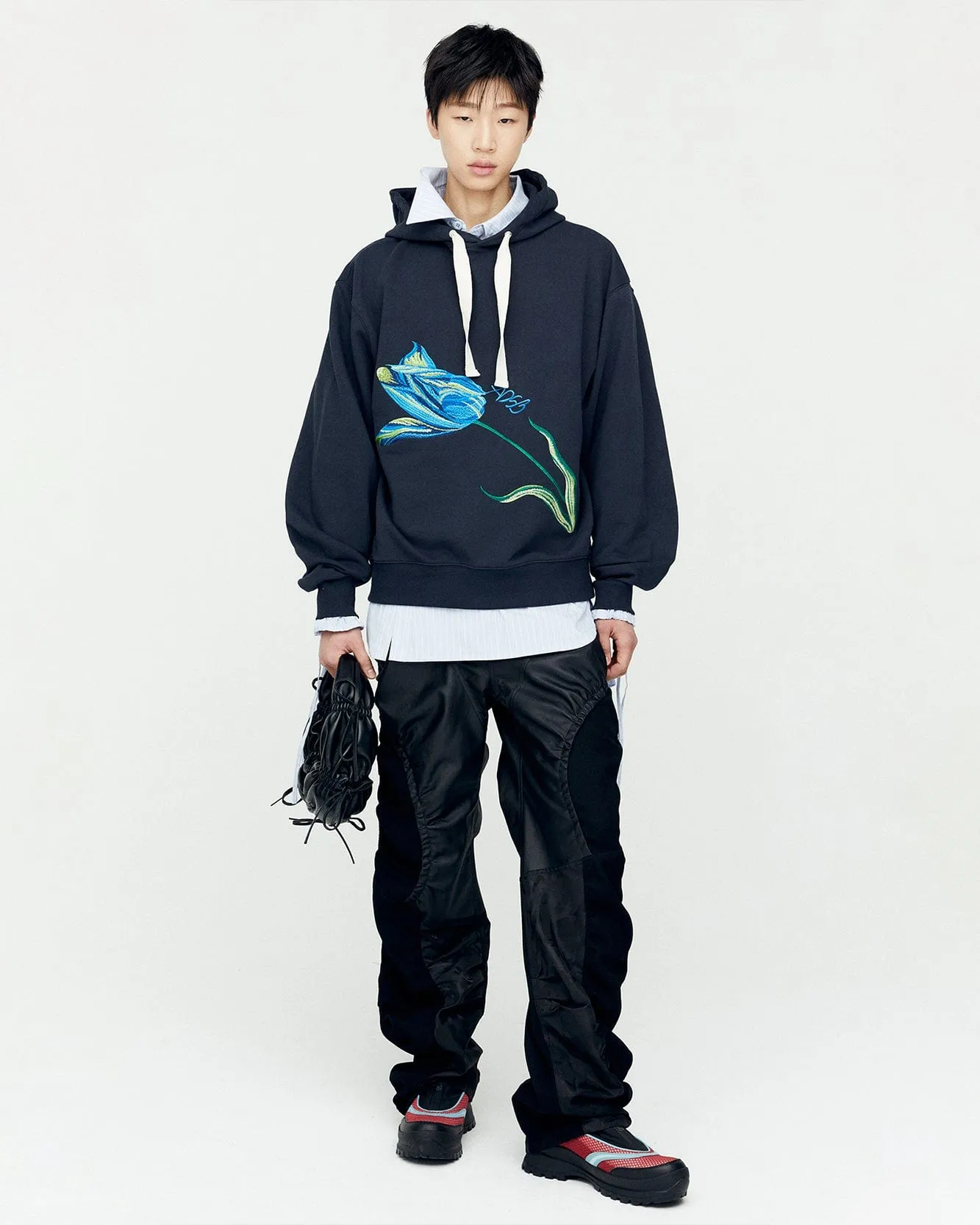 (ESSENTIAL) ADSB FIORE HOODIE atb1146u(CHARCOAL) sold by Andersson Bell product image thumbnail 5