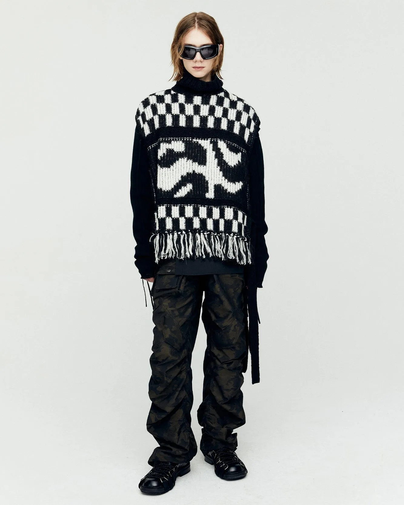 WAVE SLIT VEST atb1167m(BLACK/WHITE) sold by Andersson Bell product image thumbnail 5