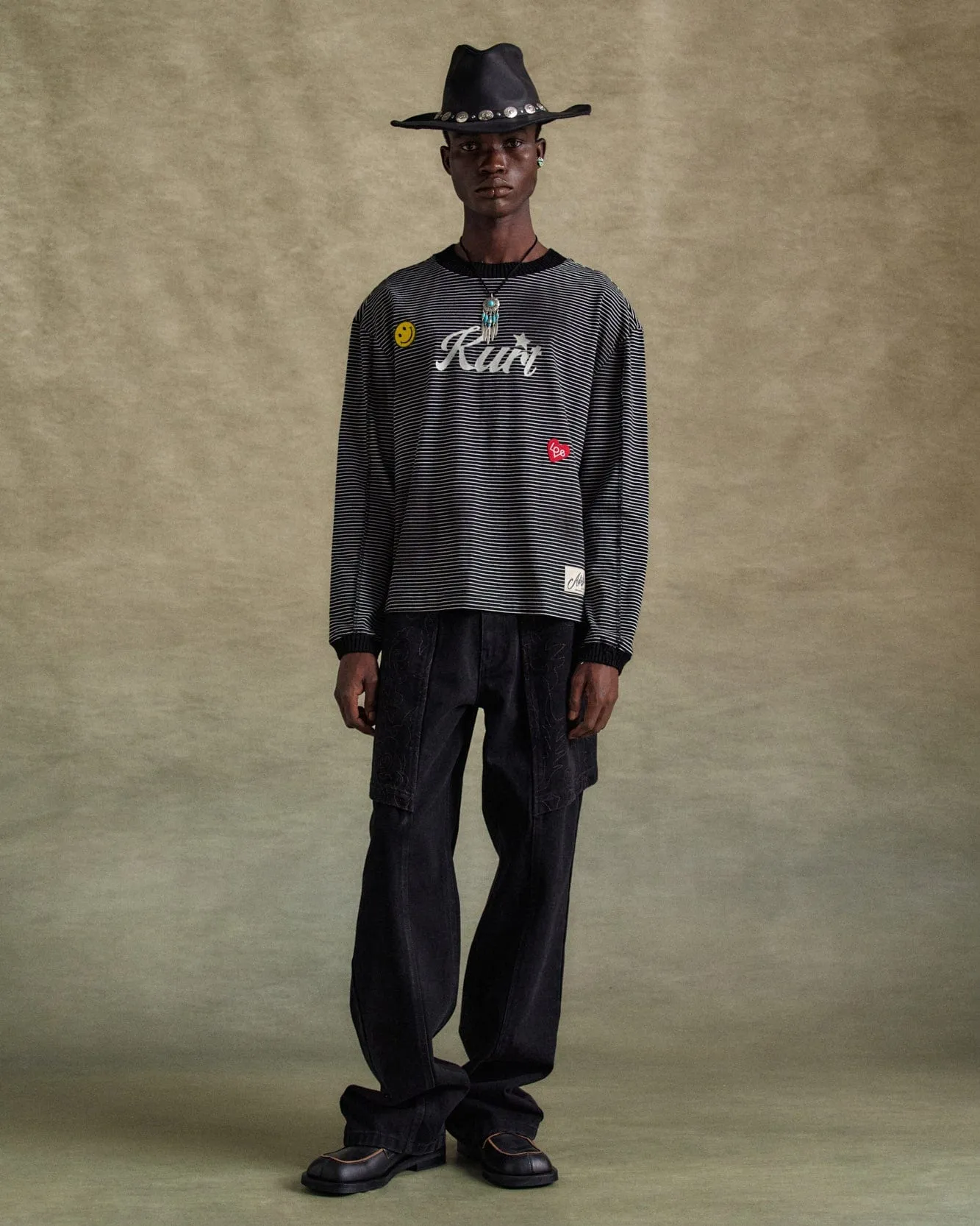 EMBROIDERY WRAP JEANS apa783m(BLACK) sold by Andersson Bell product image thumbnail 4