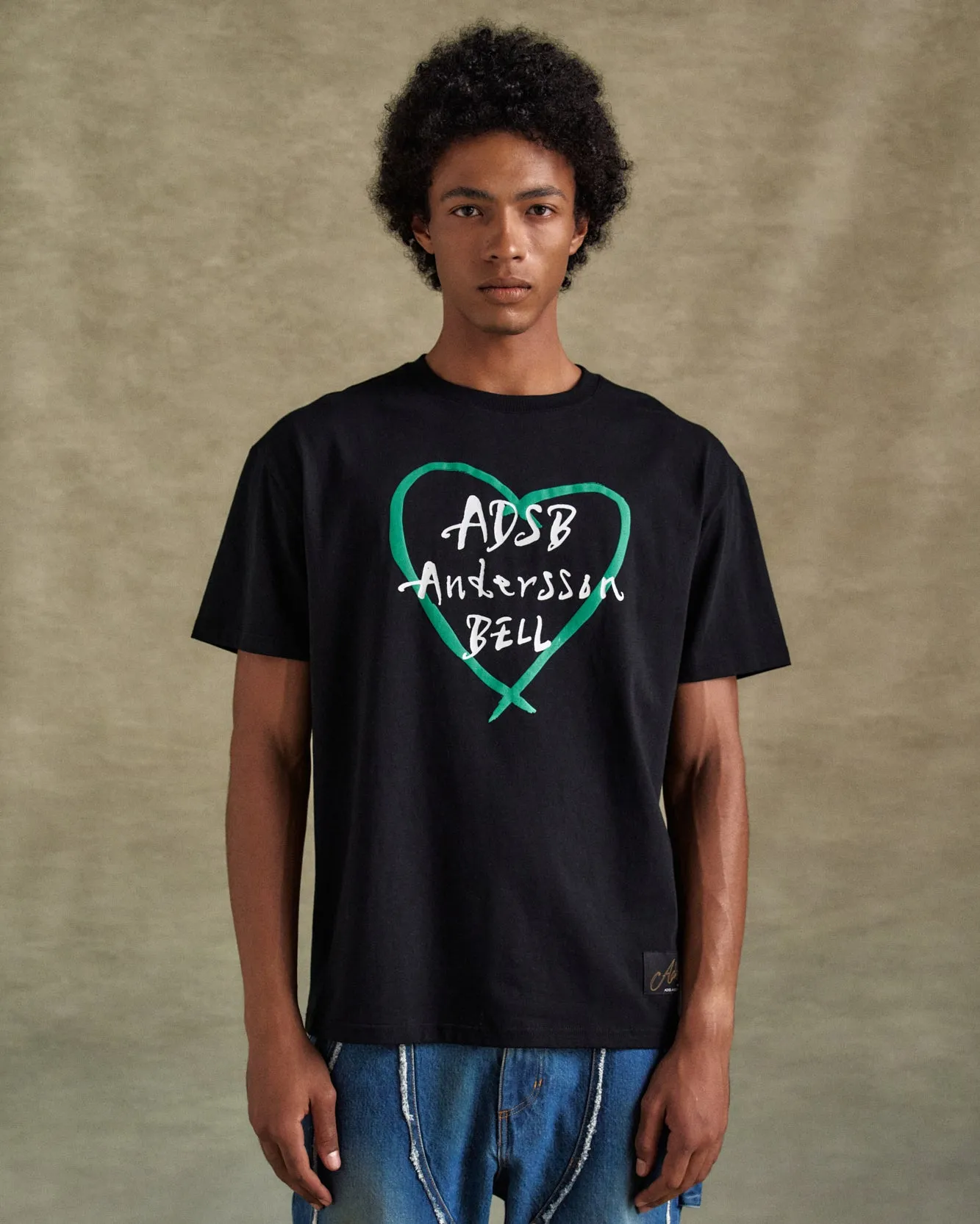 UNISEX HEART KELLY LOGO T-SHIRTS atb1290u(BLACK) sold by Andersson Bell