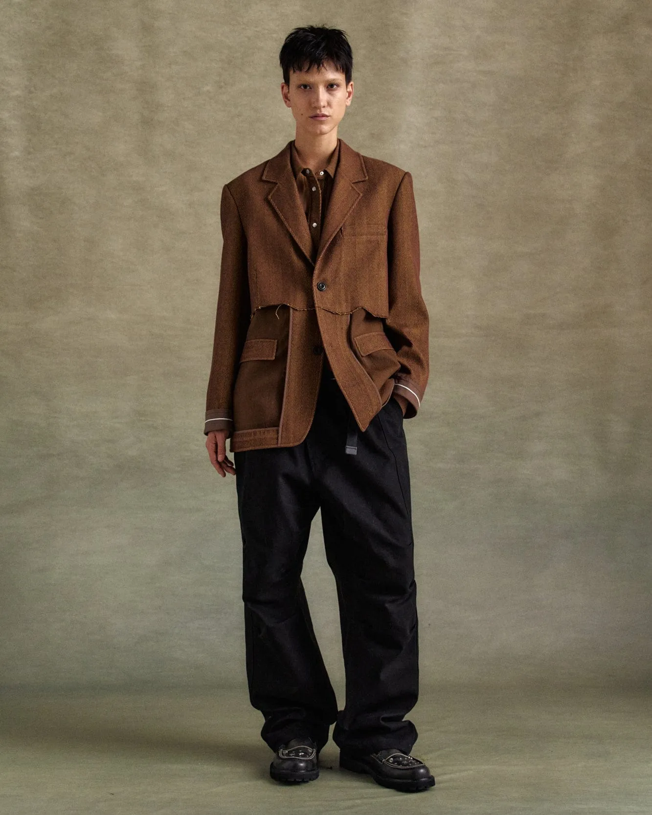 INSIDE OUT BROWN SHEER JACKET awa699u(BROWN) sold by Andersson Bell product image thumbnail 5