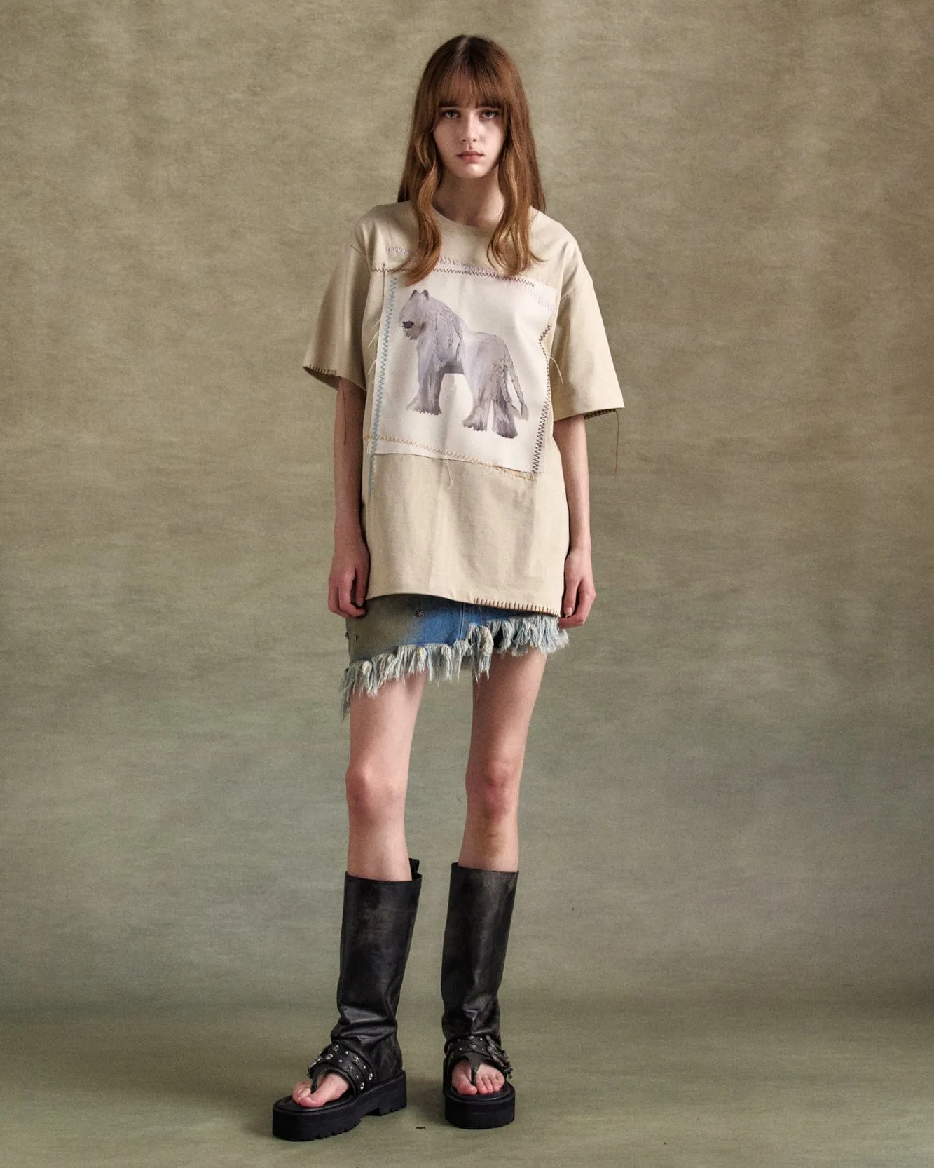 (ESSENTIAL) HORSE PATCH OVERSIZED T-SHIRT atb1322w(BEIGE) sold by Andersson Bell product image thumbnail 5