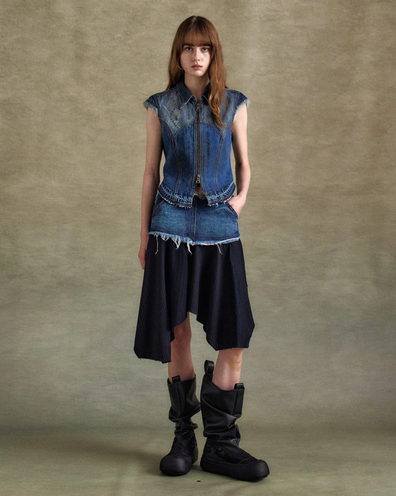 DUSTY DENIM RIVETED CAP SLEEVE VEST atb1300w(BLUE) sold by Andersson Bell product image thumbnail 5
