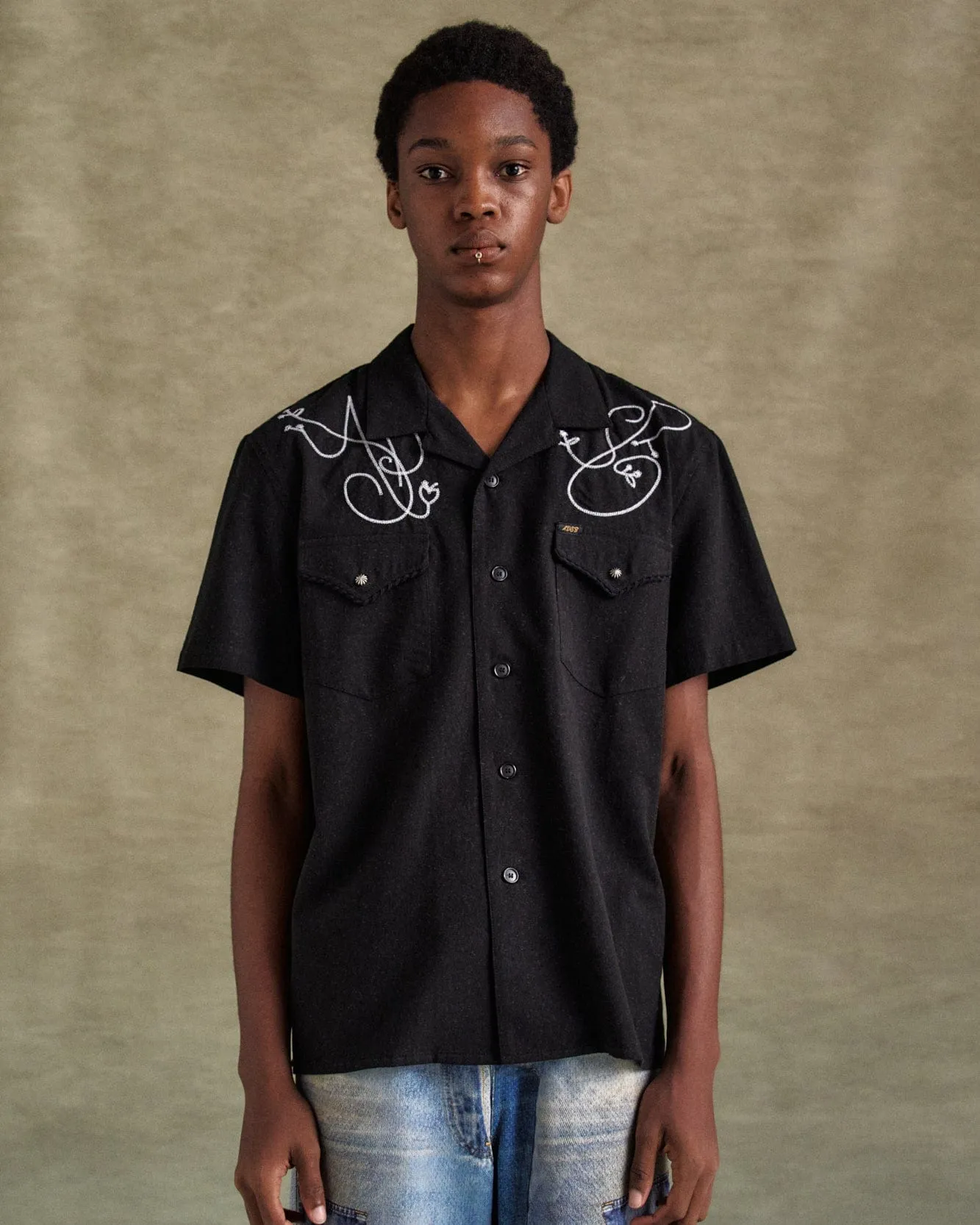 BLACK ADSB CHAIN EMBROIDERY SHIRTS atb1280m(BLACK) sold by Andersson Bell