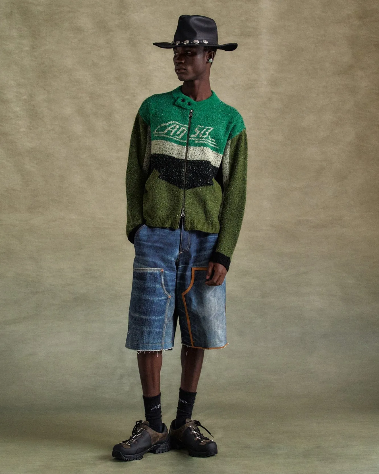 UNISEX DENIM TROMPE L`OEIL DOUBLE KNEE SHORTS apa786u(BLUE) sold by Andersson Bell