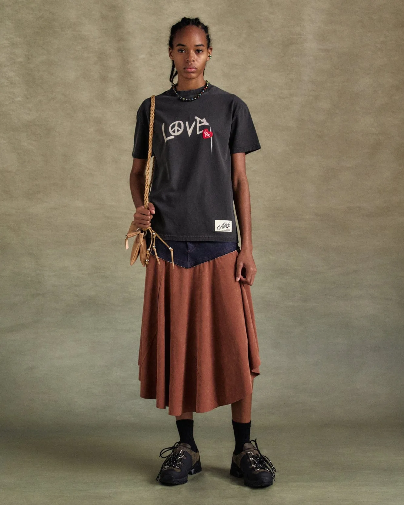 UNISEX LOVE T-SHIRT atb1252u(CHARCOAL) sold by Andersson Bell product image thumbnail 5