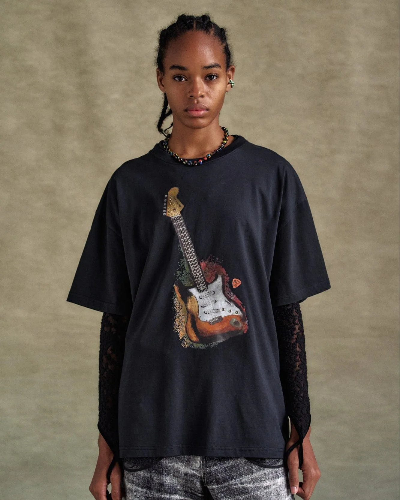 UNISEX GUITAR T-SHIRT atb1250u(BLACK) sold by Andersson Bell