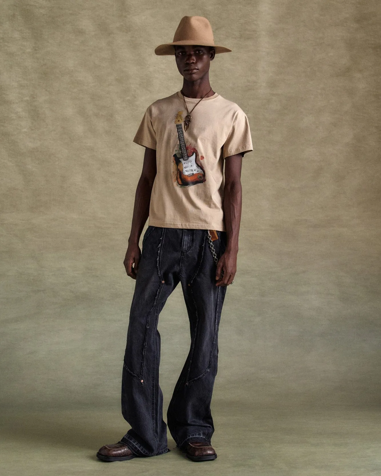 UNISEX GUITAR T-SHIRT atb1250u(BEIGE) sold by Andersson Bell product image thumbnail 5