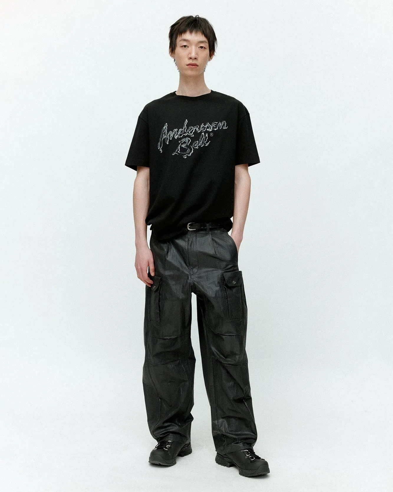 (ESSENTIAL) UNISEX LIQUID LOGO T-SHIRT atb1405u(BLACK) sold by Andersson Bell product image thumbnail 5