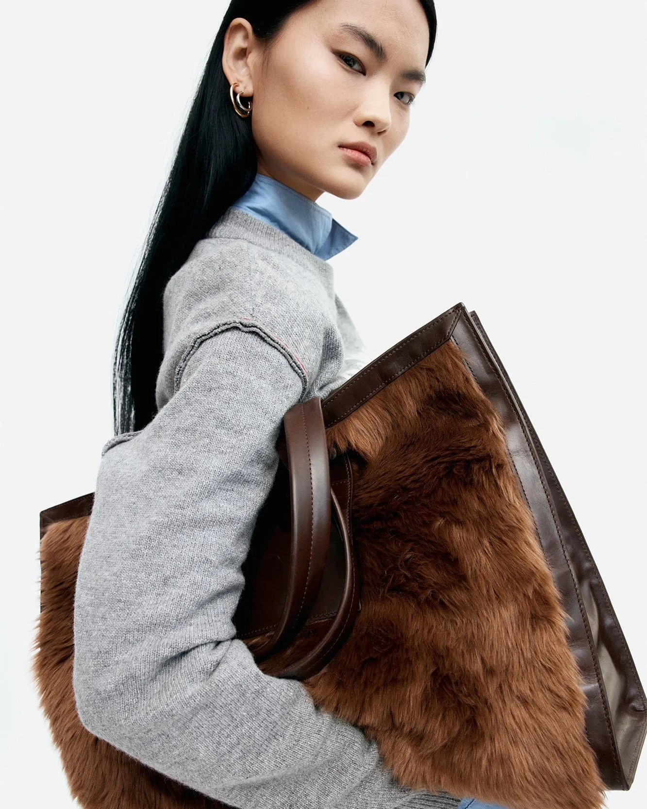 LINUS FUR BAG aaa493u(BROWN) sold by Andersson Bell
