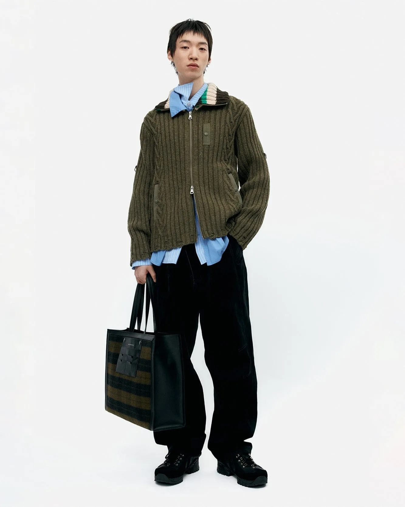 STRIPE HIGH-NECK ZIP-UP SWEATER atb1344m(KHAKI) sold by Andersson Bell