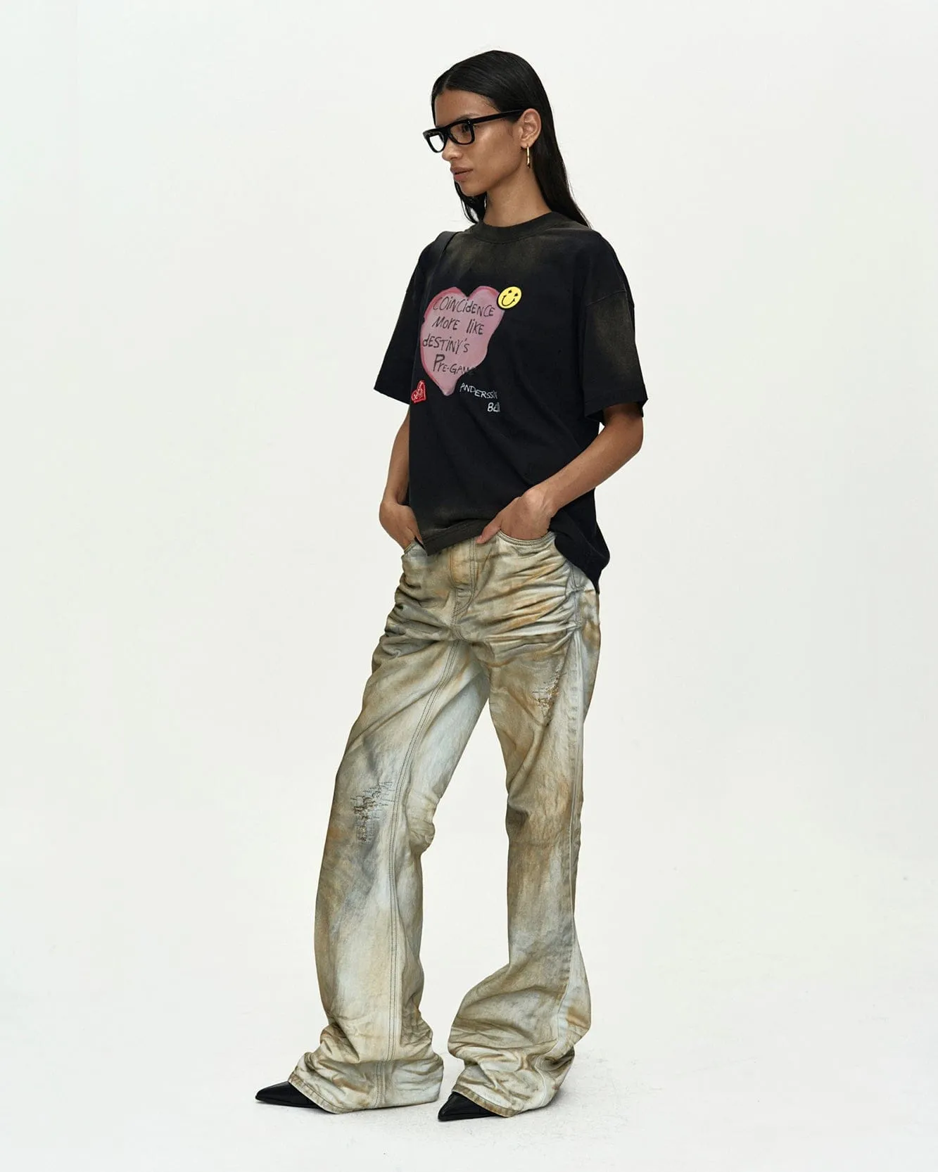 (ESSENTIAL) UNISEX SPRAY WASHED HEART MESSAGE T-SHIRT atb1432u(BLACK) sold by Andersson Bell product image thumbnail 5