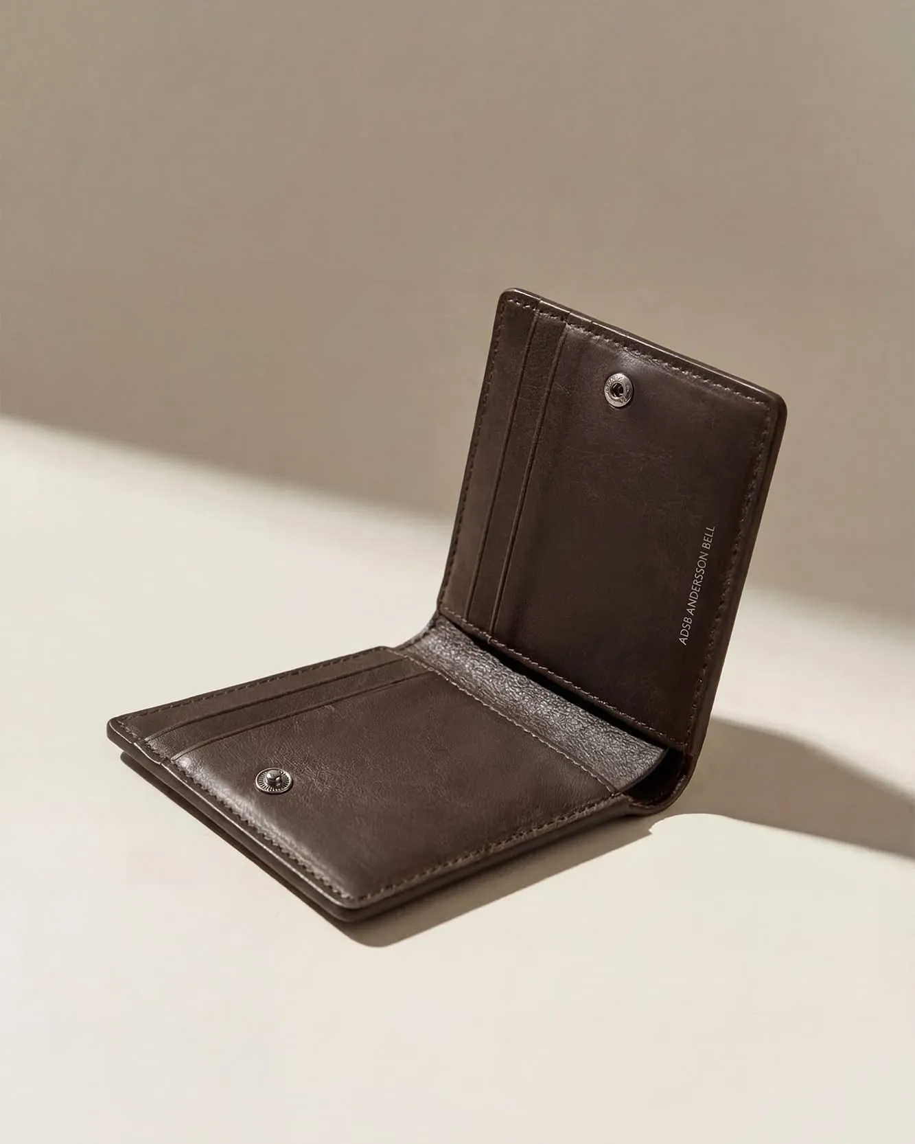 BROWN LEATHER ZIP WALLET aaa547u(BROWN) sold by Andersson Bell product image thumbnail 3
