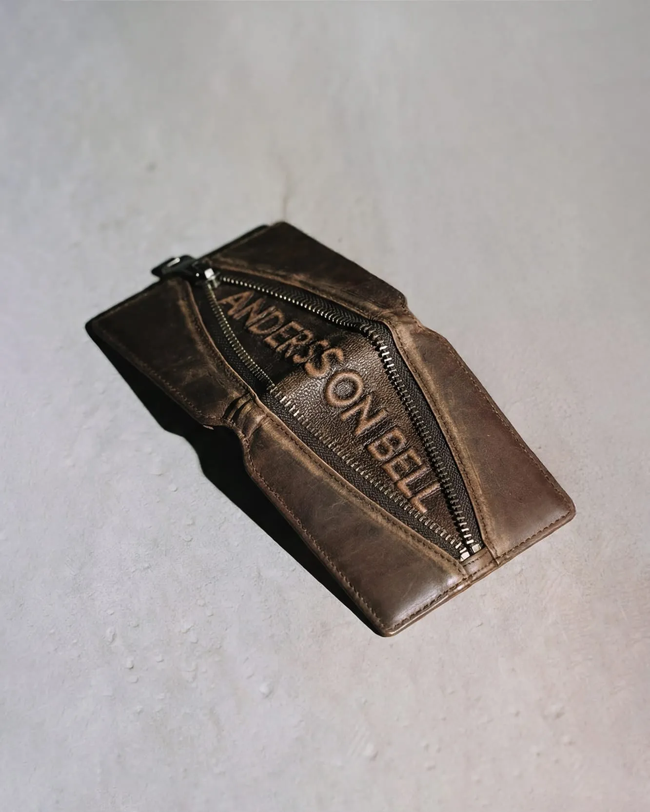 BROWN LEATHER ZIP WALLET aaa547u(BROWN) sold by Andersson Bell product image thumbnail 2