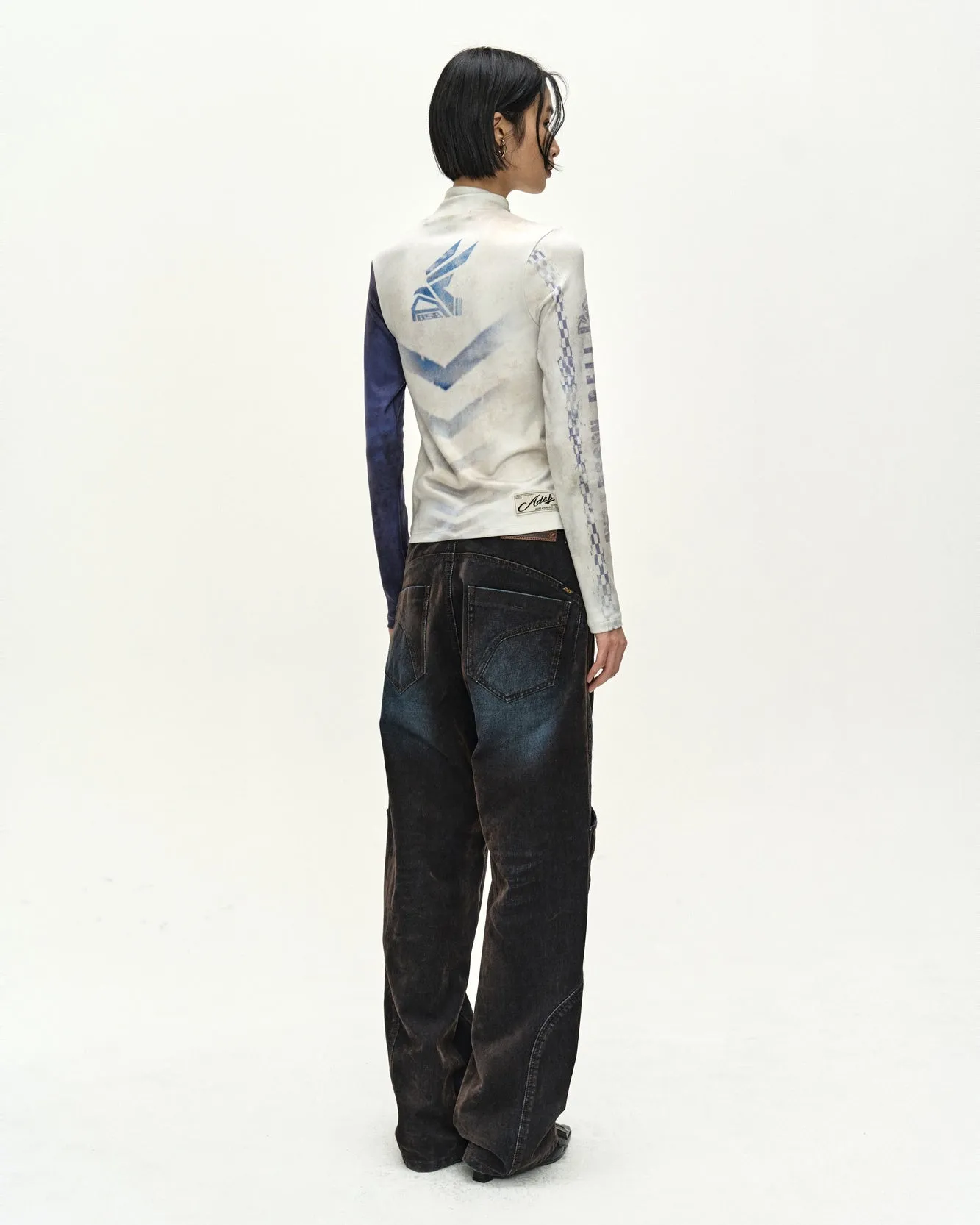 RACING GRAPHIC COLOR-BLOCK HIGH-NECK TOP (IVORY/NAVY) sold by Andersson Bell product image thumbnail 5