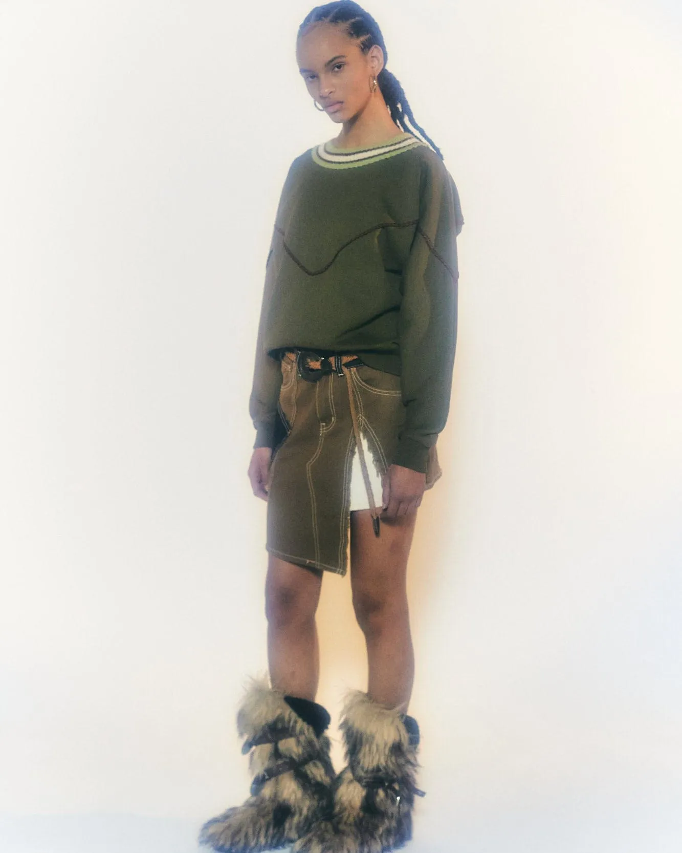 (WOMEN) PANCHO TRIMMING SWEATSHIRTS atb779w(KHAKI) sold by Andersson Bell product image thumbnail 4