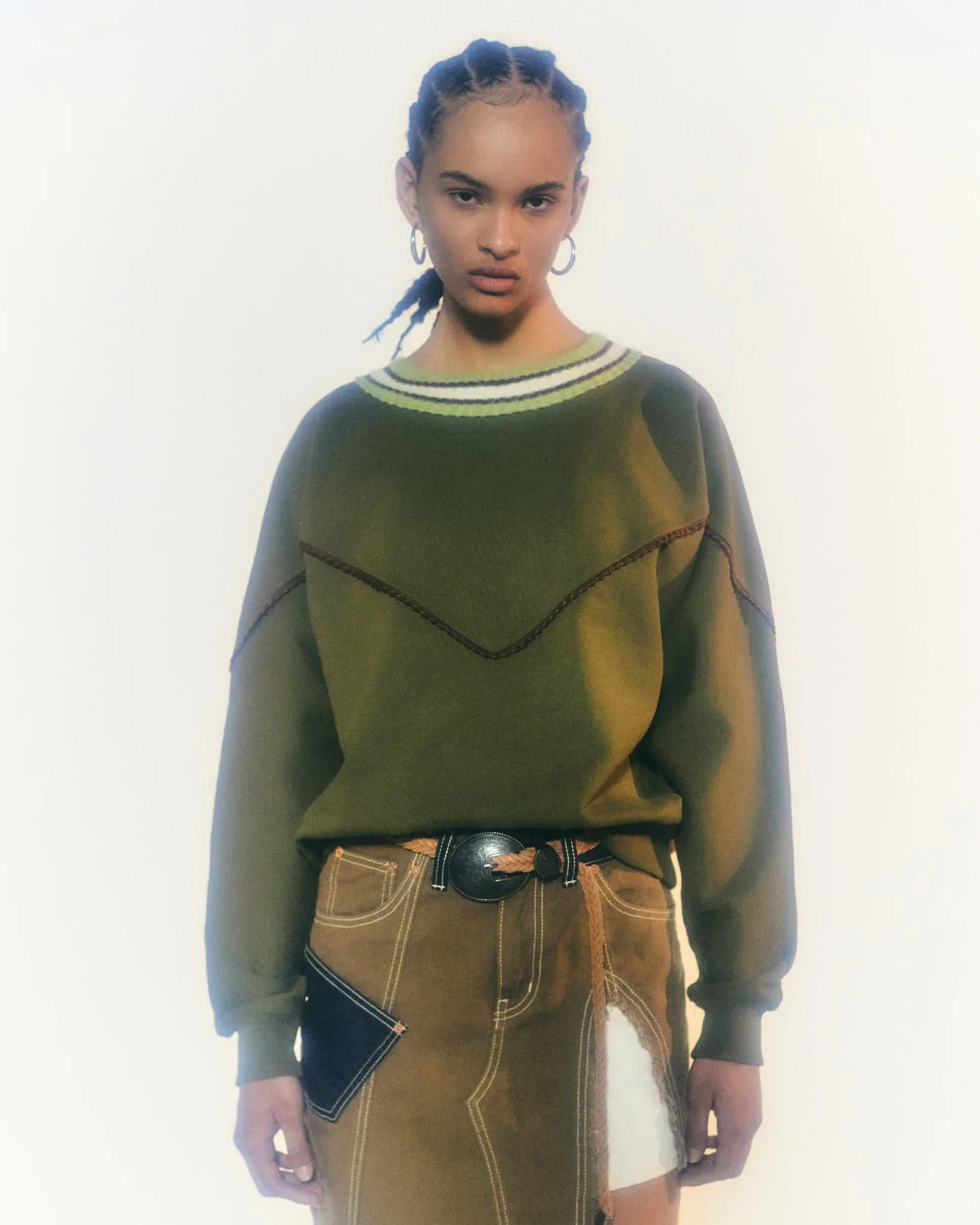 (WOMEN) PANCHO TRIMMING SWEATSHIRTS atb779w(KHAKI) sold by Andersson Bell product image thumbnail 5