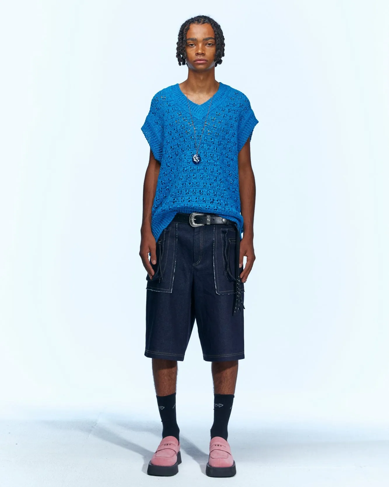 SUSTAINABLE KNIT VEST atb671m(SEA) sold by Andersson Bell