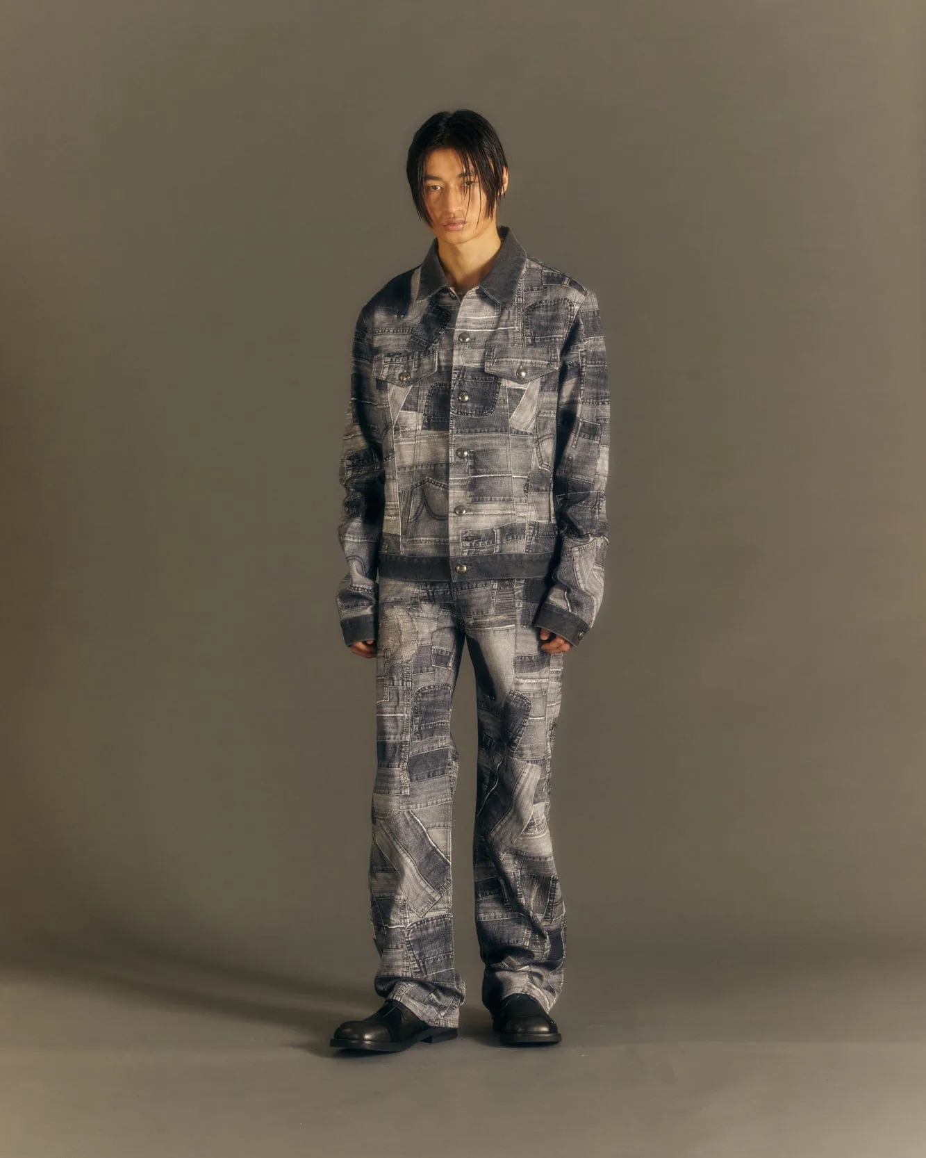 BRNO PATCHWORK PRINTED WIDE JEANS apa683m(BLACK) sold by Andersson Bell product image thumbnail 5