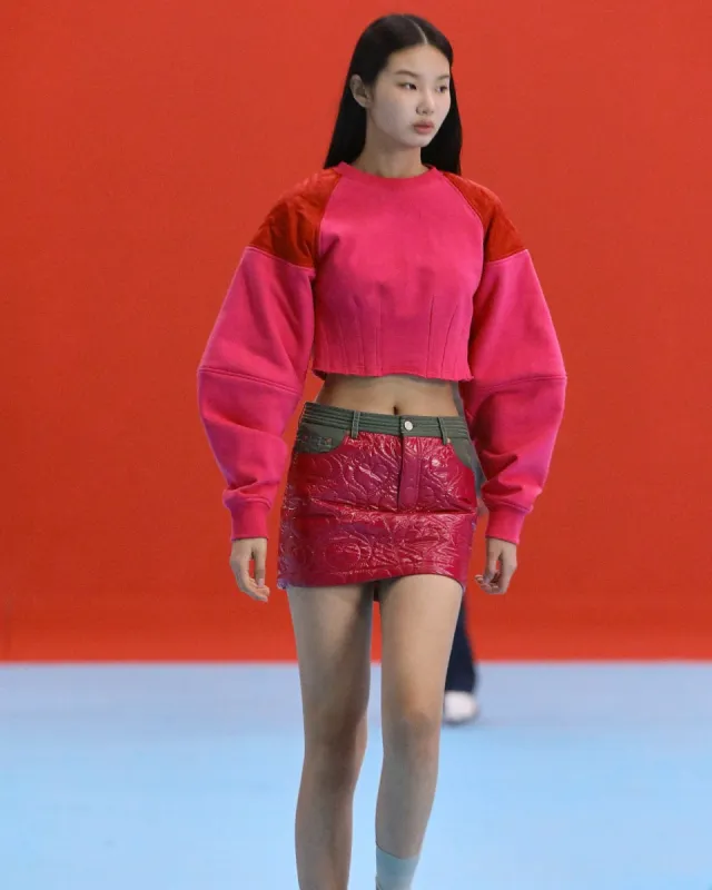 (ESSENTIAL) WOMEN MA-1 SHOULDER CROP TOP atb834w(PINK) made by Andersson Bell