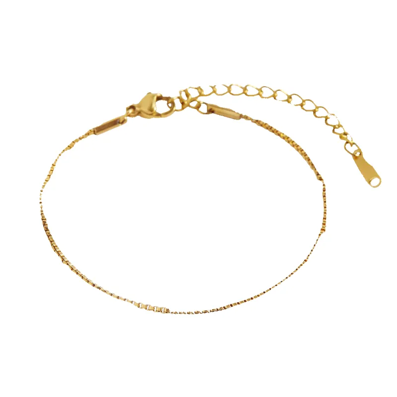 Essential Box Chain Bracelet made by Mint & Lilly