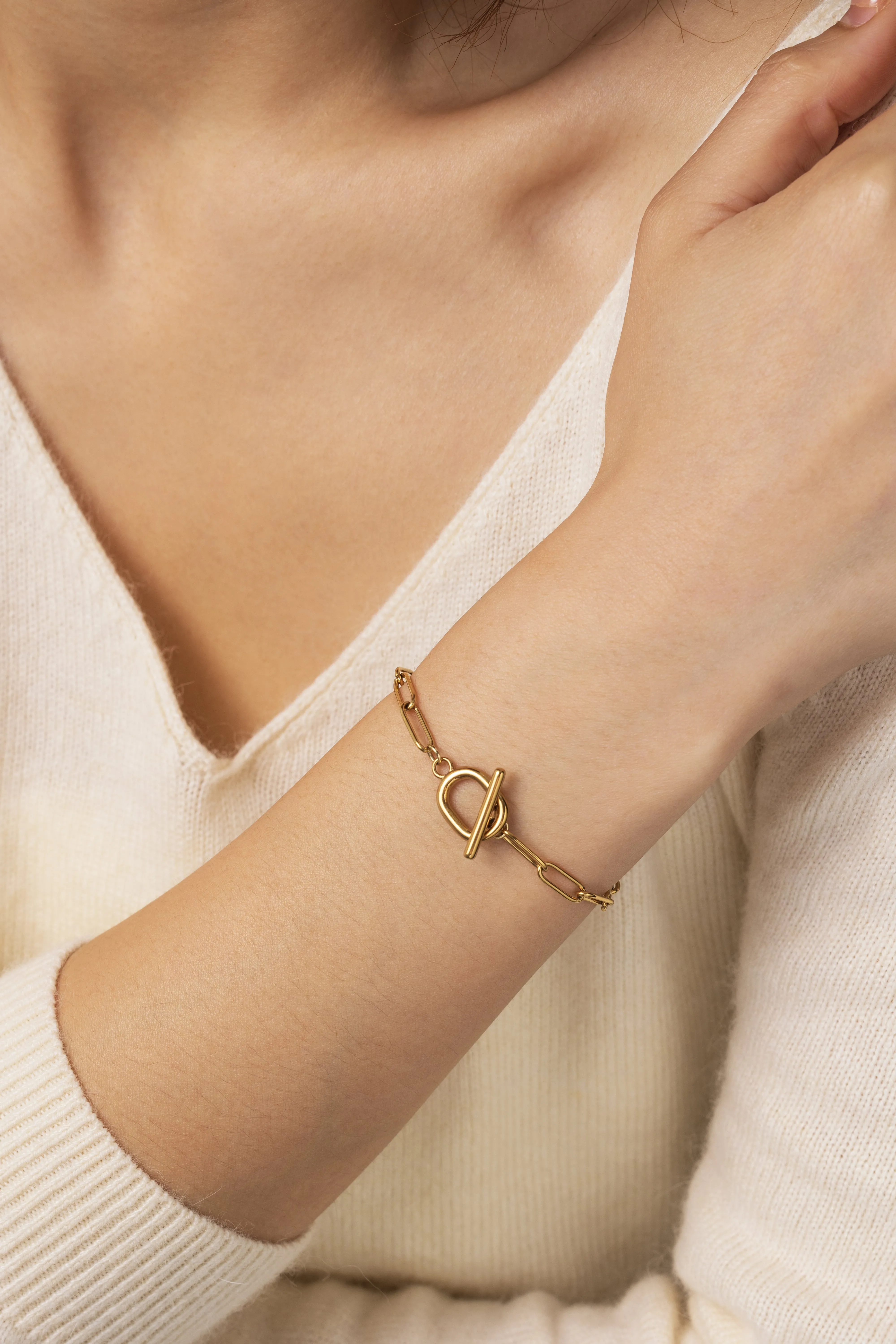 Toggle Clasp Paperclip Chain Bracelet sold by Mint & Lilly product image thumbnail 4