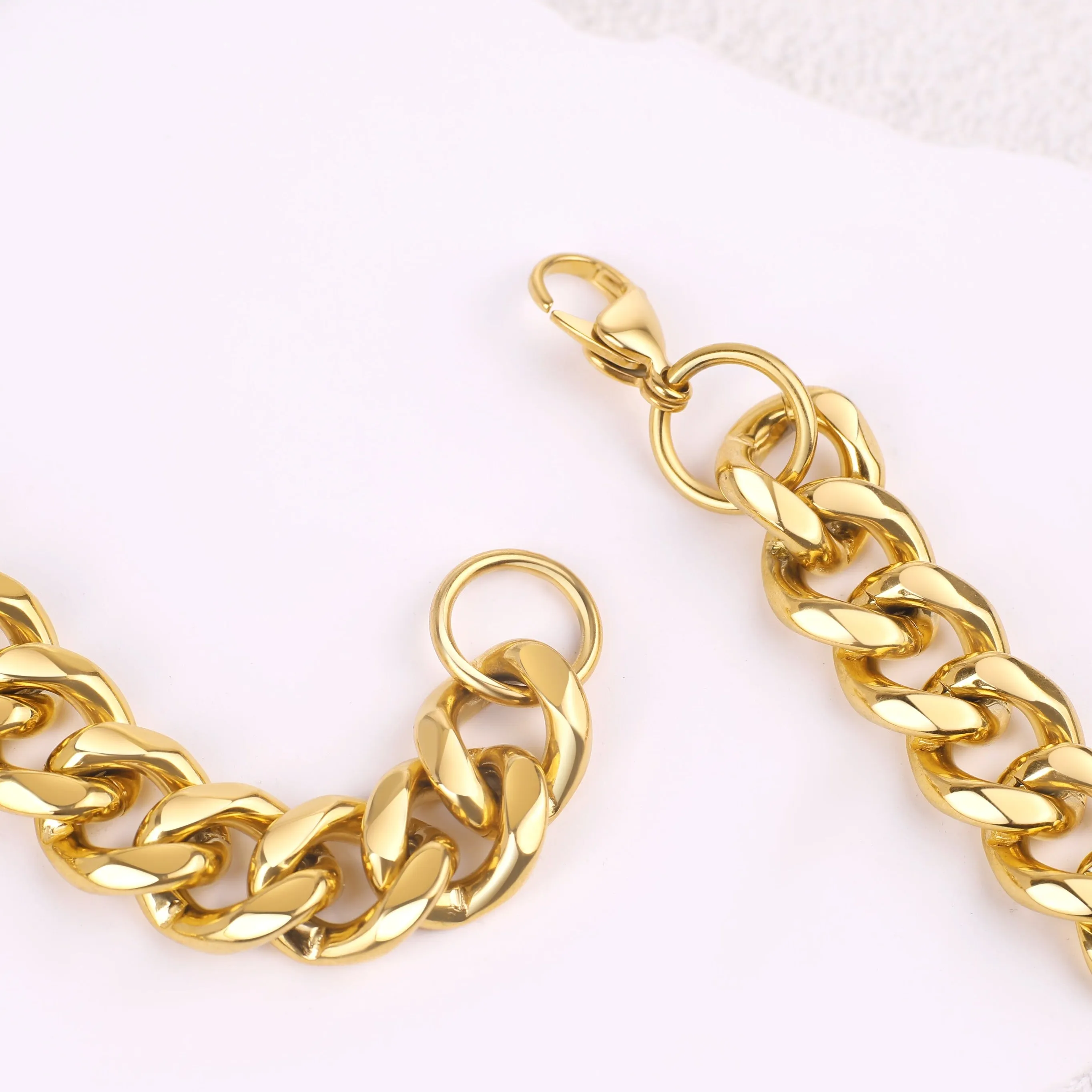 Glam Chunky Chain Necklace sold by Mint & Lilly product image thumbnail 4