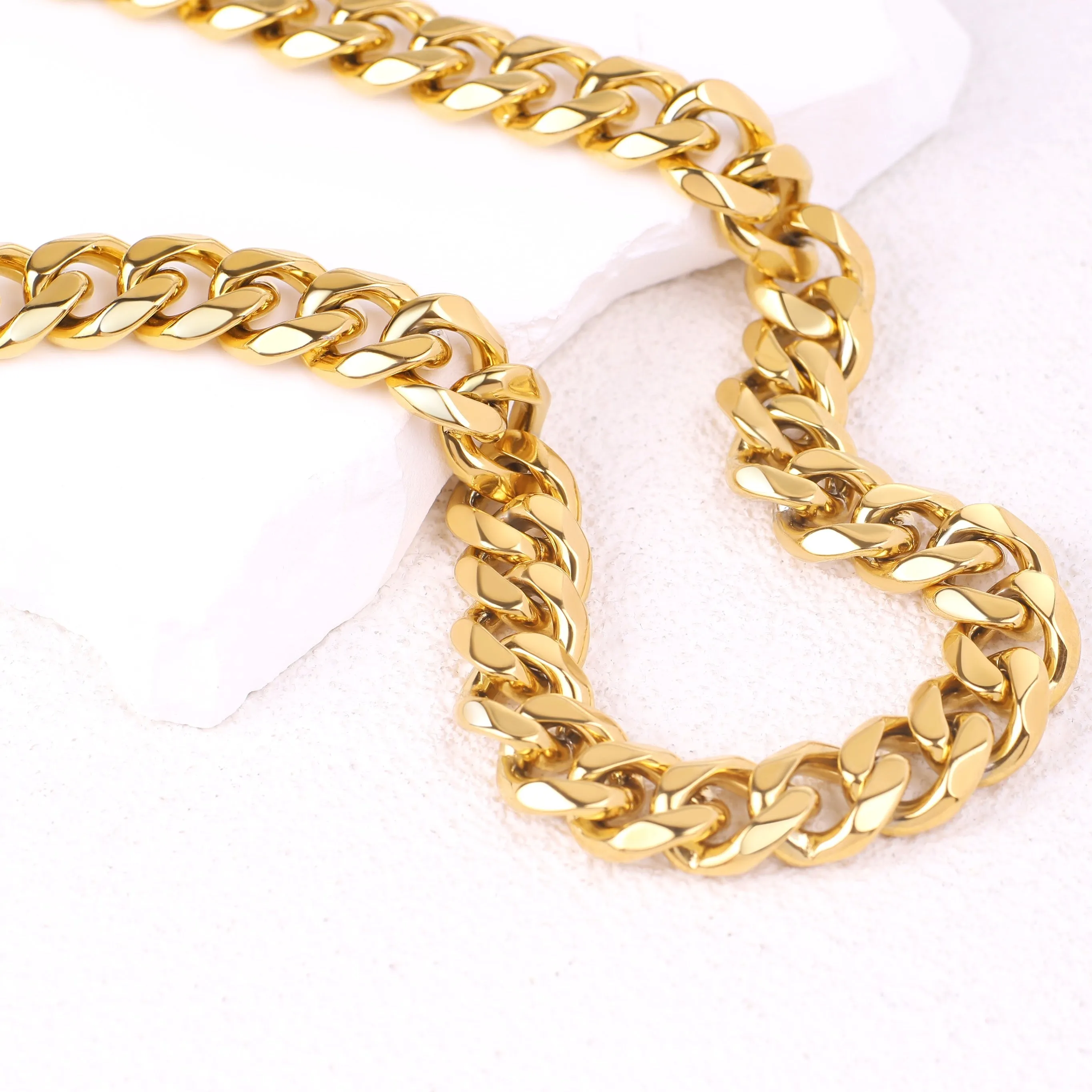 Glam Chunky Chain Necklace sold by Mint & Lilly product image thumbnail 3