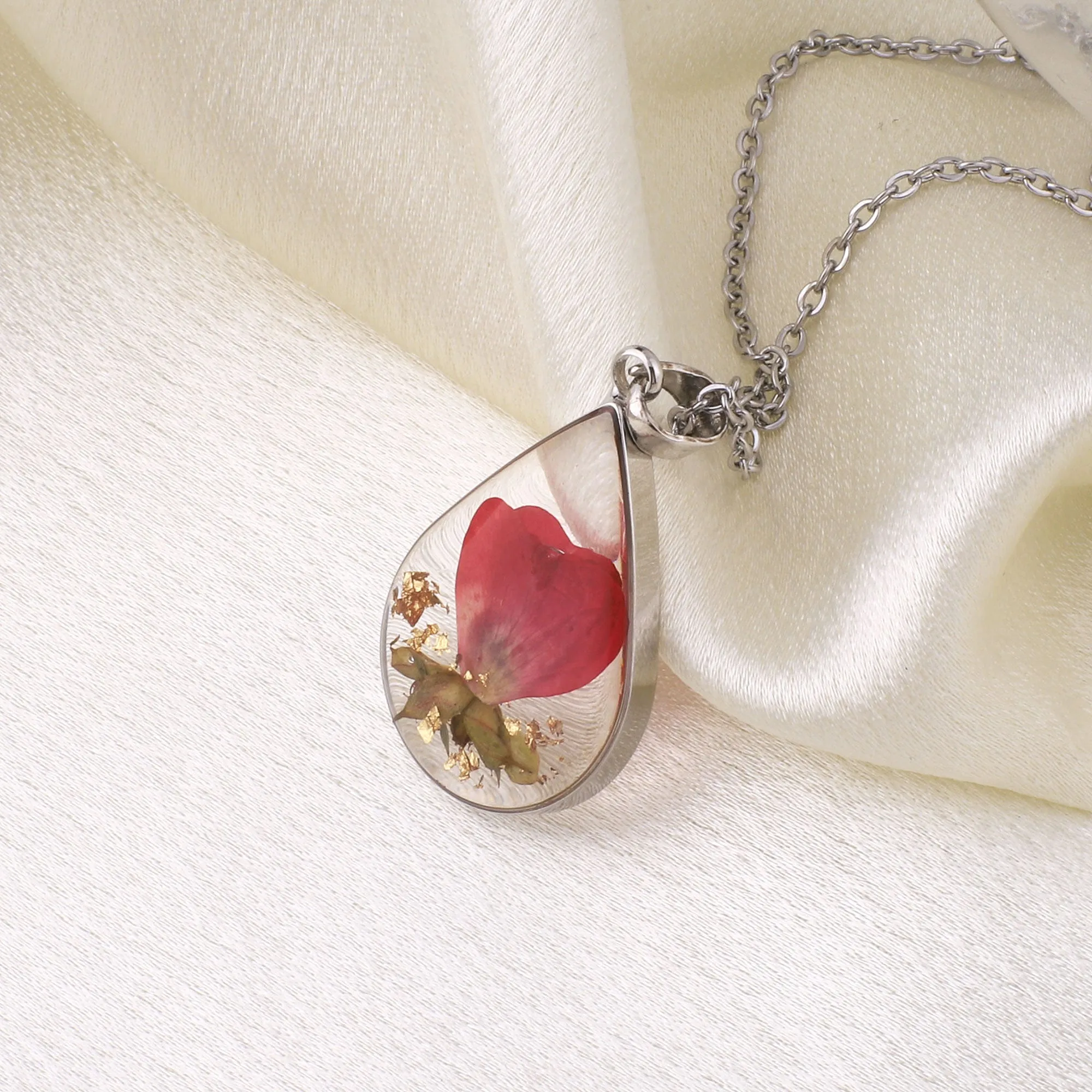 Pressed Birth Flower Droplet Necklace sold by Mint & Lilly product image thumbnail 3