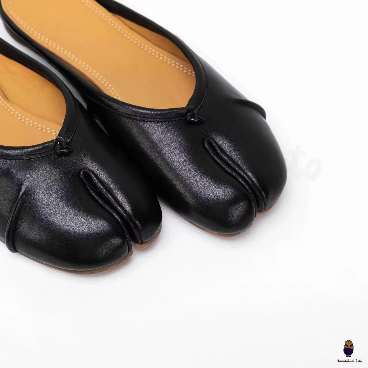 WoodchuckSato Black Leather Tabi Mules with Ruched sold by WoodChuckSato product image thumbnail 4
