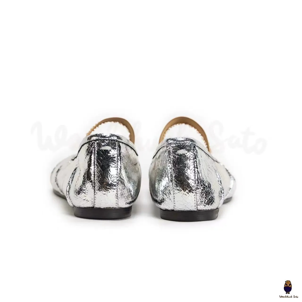 WoodchuckSato Silver Cracked Leather Tabi Mules with Ruched and Elastic Strap sold by WoodChuckSato product image thumbnail 3