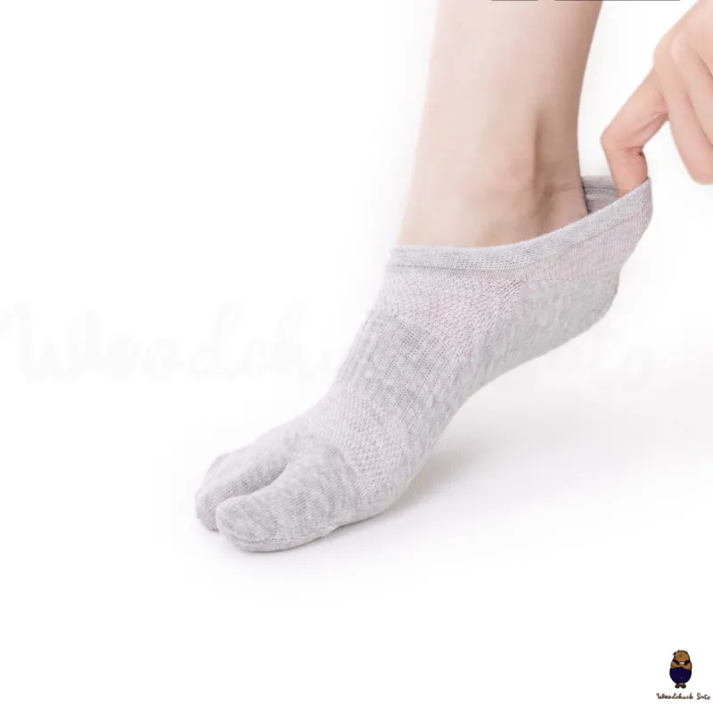 WoodchuckSato Women's Invisible Split-Toe No-Show Tabi Socks (Fits Size 34-41) sold by WoodChuckSato