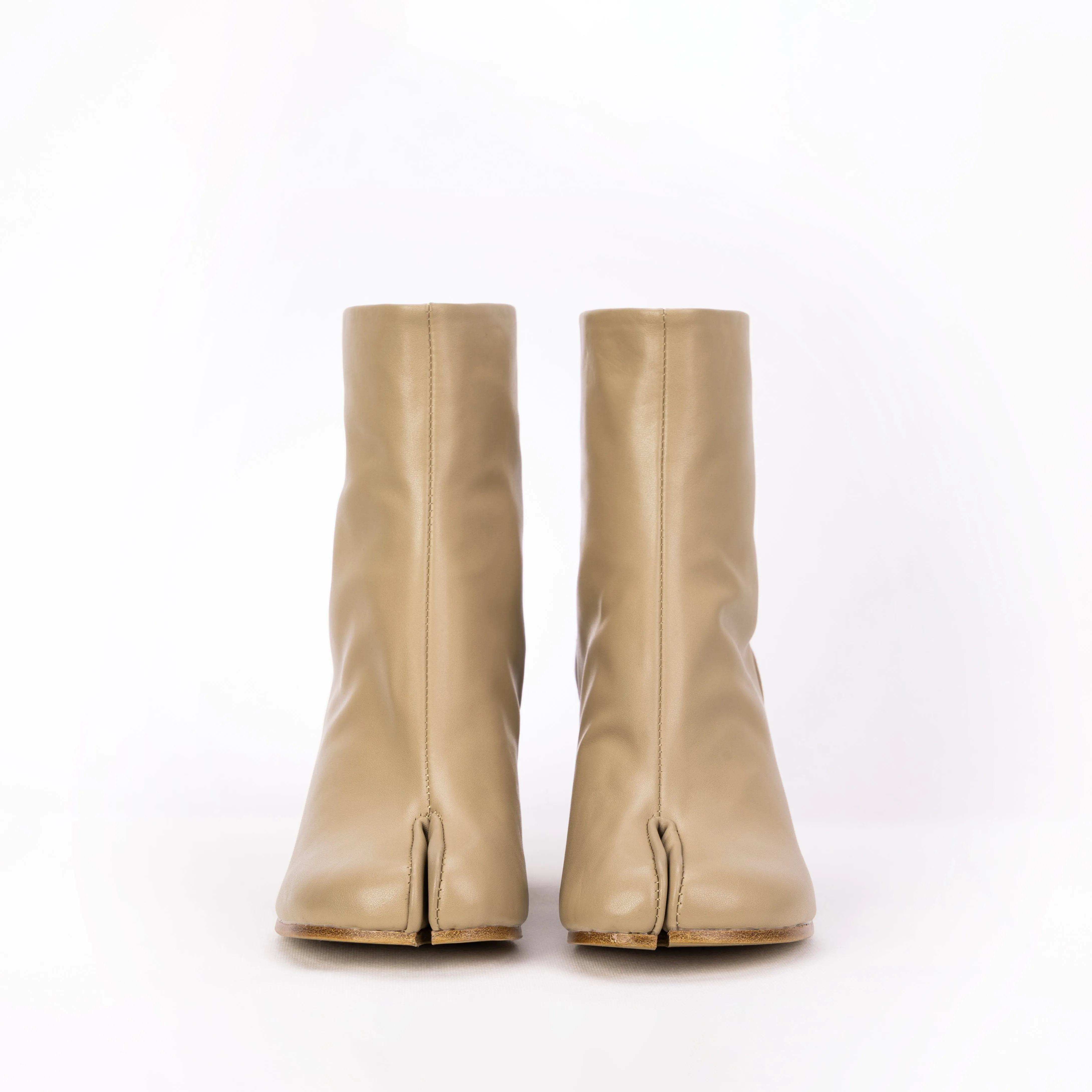 WoodchuckSato Beige Cow Leather Tabi Ankle Boots with 8 cm Block Heel sold by WoodChuckSato product image thumbnail 2