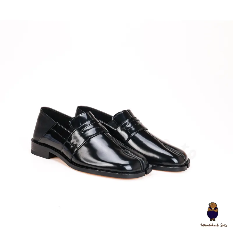 WoodChuckSato Women's Men's Vintage Black Tabi Split-Toe Cow Leather Flat Shoes Sizes EU 35-47 sold by WoodChuckSato