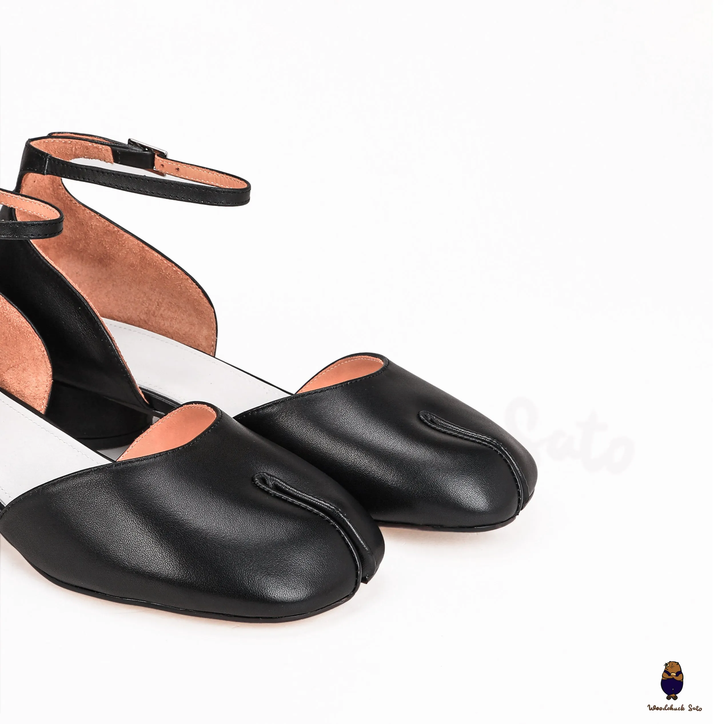 WoodchuckSato Black Leather Tabi Ankle-Strap 3 cm Heels sold by WoodChuckSato product image thumbnail 3