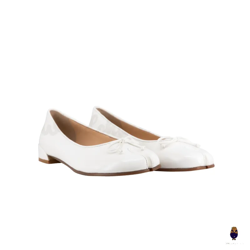 WoodchuckSato White Edge-Beaded Cowhide Leather Tabi Flats with Bow sold by WoodChuckSato