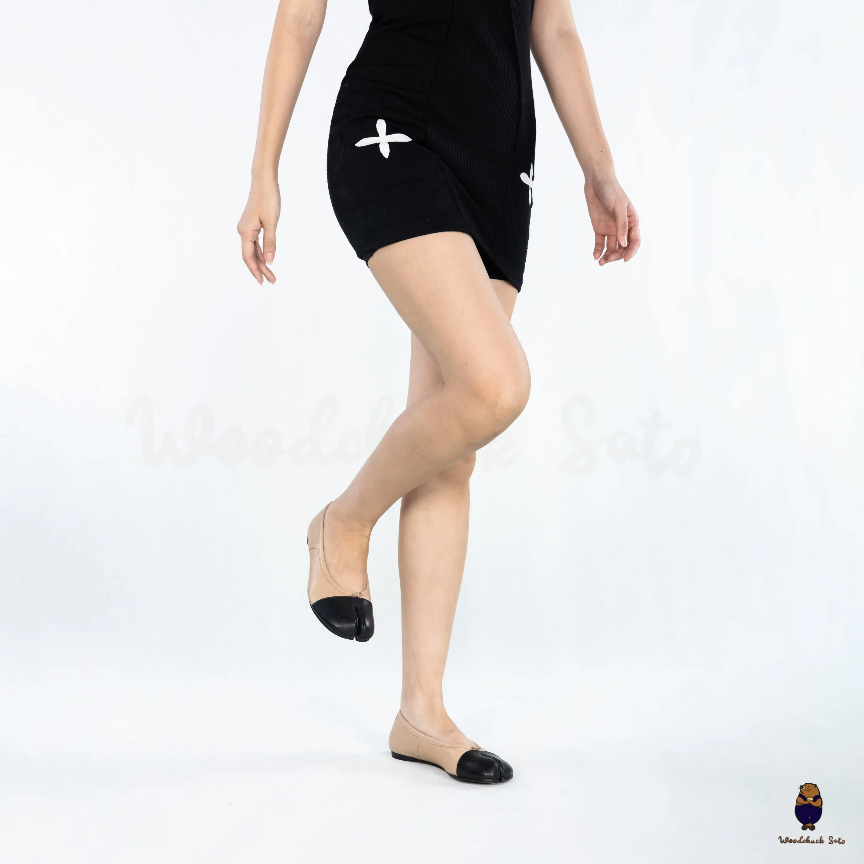 WoodchuckSato Two-Tone Beige & Black Leather Tabi Ballet Flats sold by WoodChuckSato product image thumbnail 3