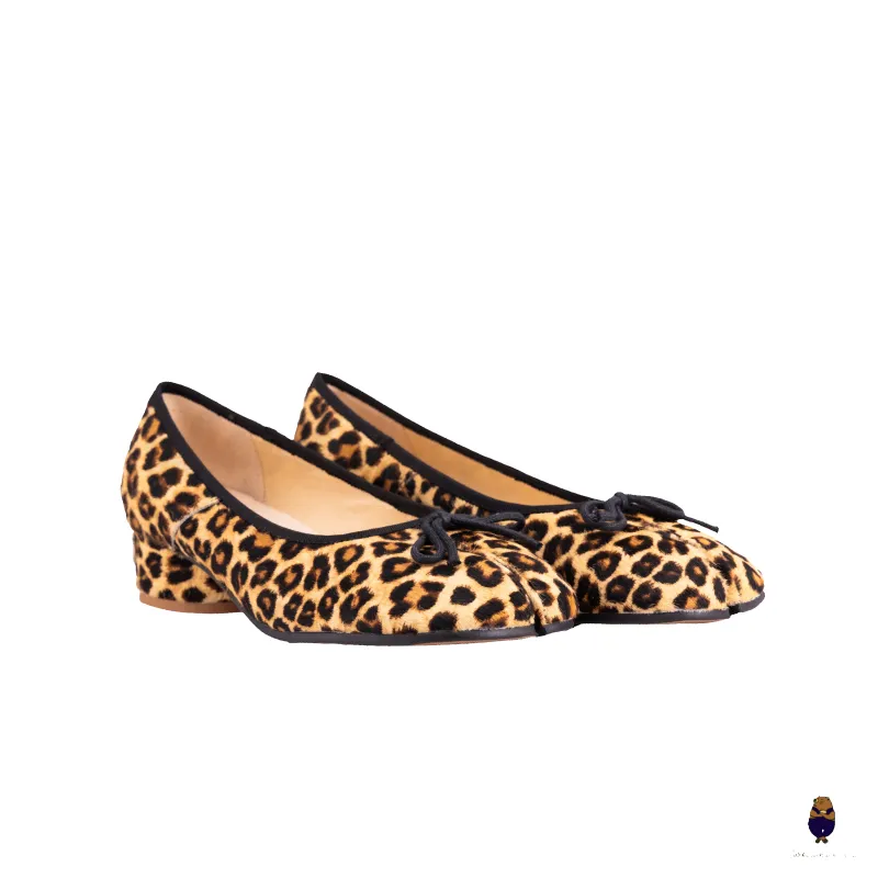 WoodchuckSato Leopard Pattern Horse Hair Leather Tabi 3 cm Heel Pumps with Bow sold by WoodChuckSato