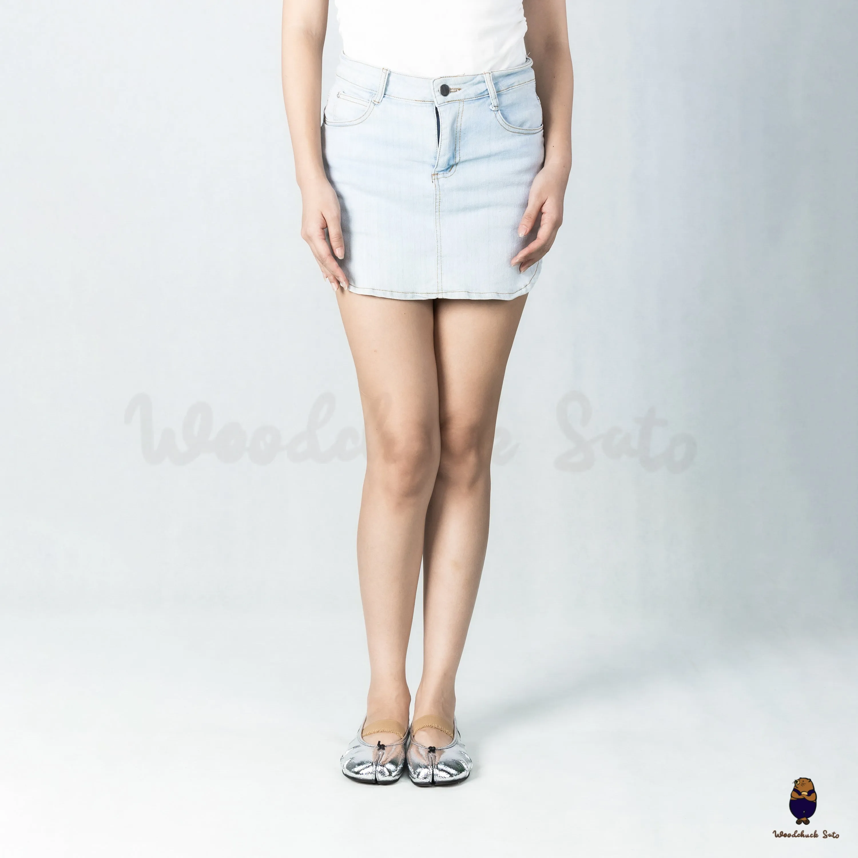 WoodchuckSato Silver Cracked Fold Leather Tabi Mules With Beige Elastic Strap sold by WoodChuckSato product image thumbnail 3