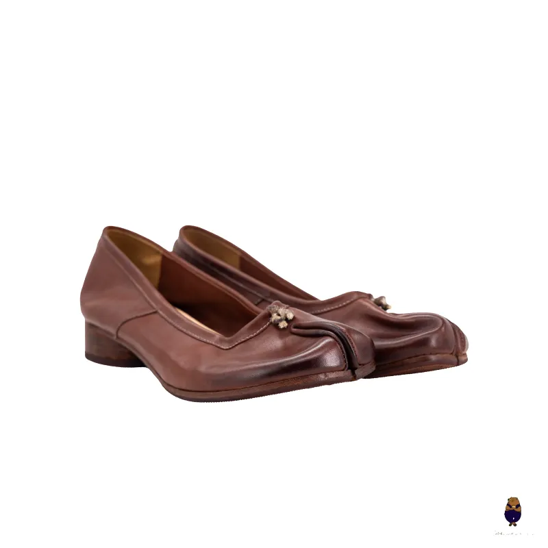 WoodchuckSato Brown Horse Leather Tabi 3cm Heels sold by WoodChuckSato