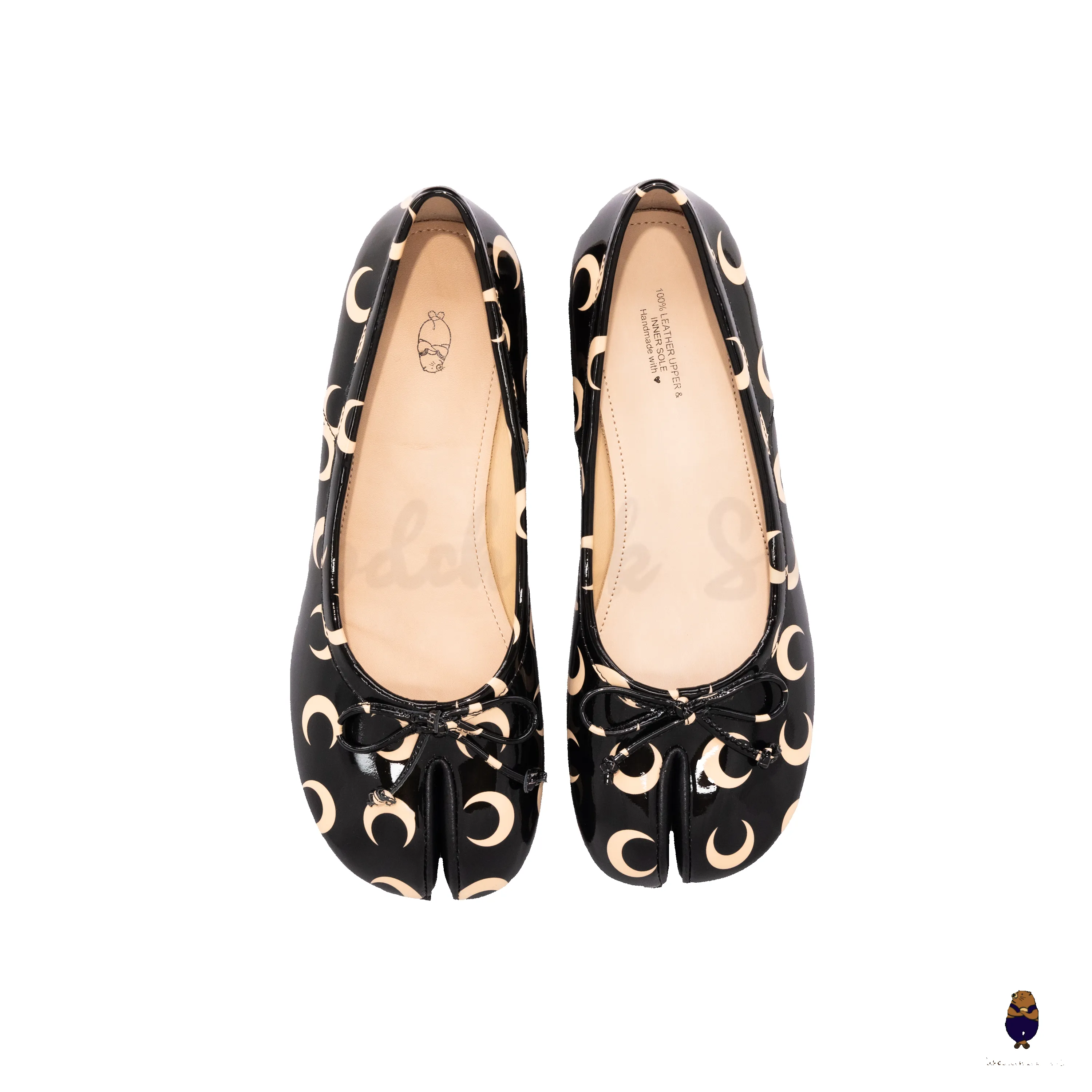 WoodchuckSato Black Patent Leather Tabi 3 cm Heel Pumps with Nude Crescent Pattern & Bow sold by WoodChuckSato product image thumbnail 5