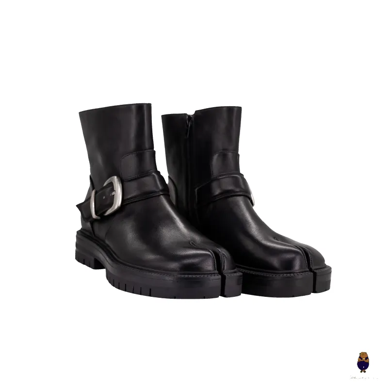 WoodchuckSato Black Cow Leather Tabi Split-Toe Platform Buckle Boots sold by WoodChuckSato